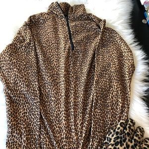 Nils Skiwear Thermal 1/4 zip Top and free gloves